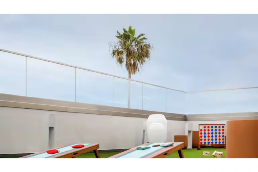 Hilton Garden Inn LAX Los Angeles Airport 35/60