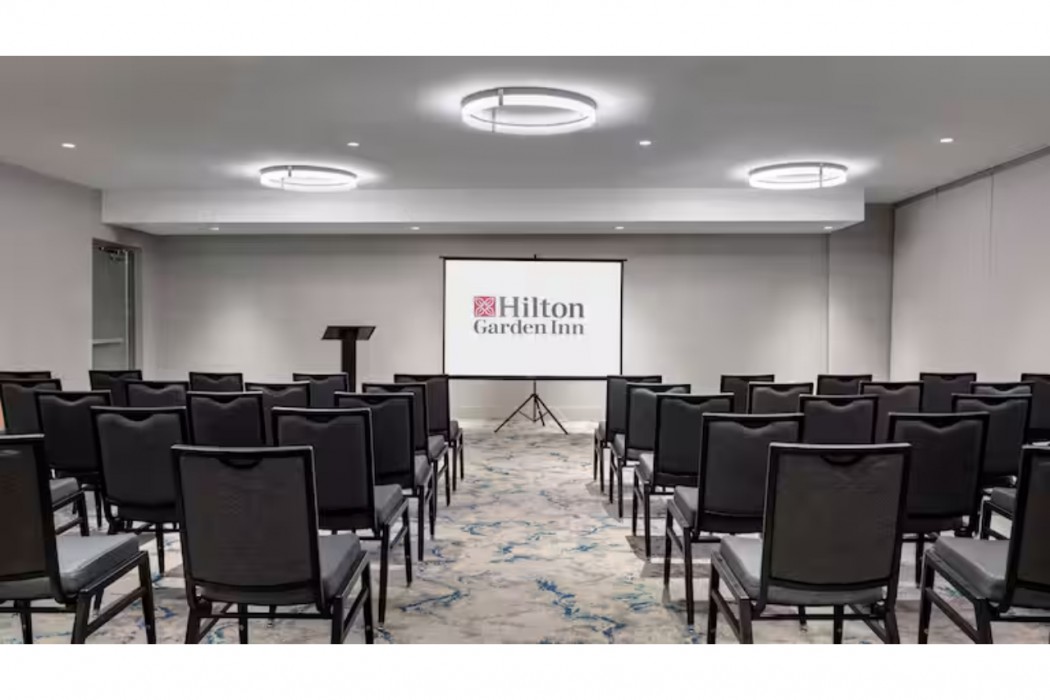 Hilton Garden Inn LAX Los Angeles Airport 38/60