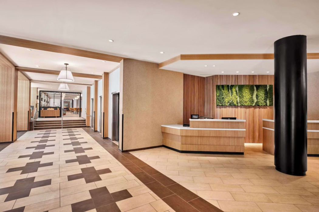 Hilton Garden Inn LAX Los Angeles Airport 20/60