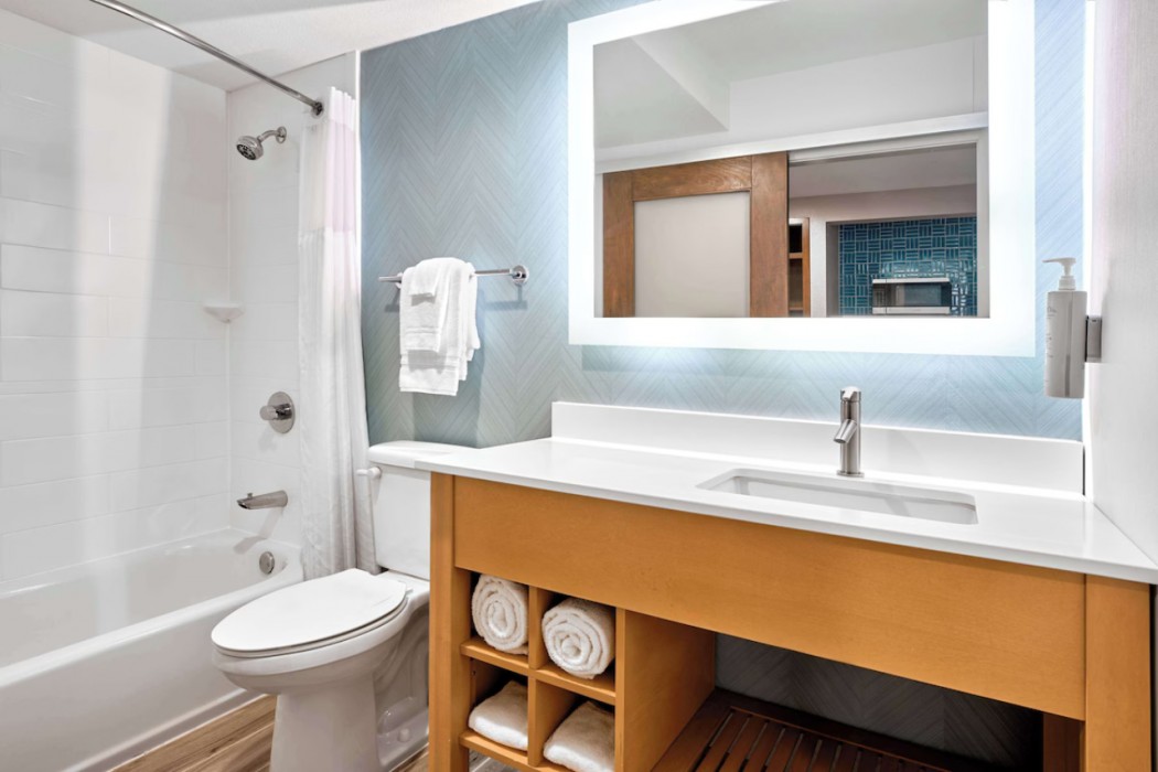 Hilton Garden Inn LAX Los Angeles Airport 33/60