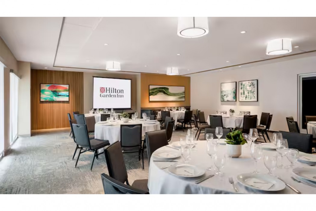 Hilton Garden Inn LAX Los Angeles Airport 36/60