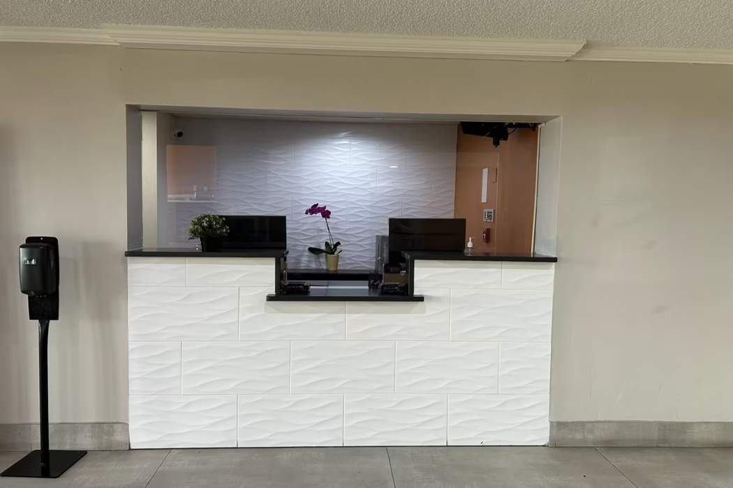 Baymont by Wyndham Orlando South 2/17