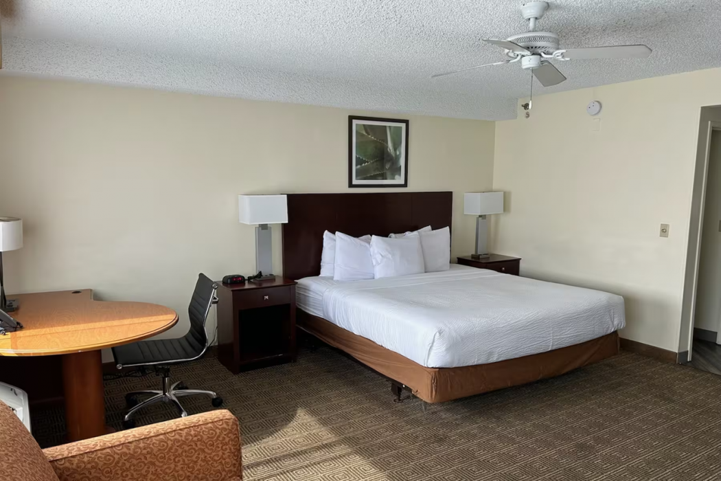 Baymont by Wyndham Orlando South 4/17