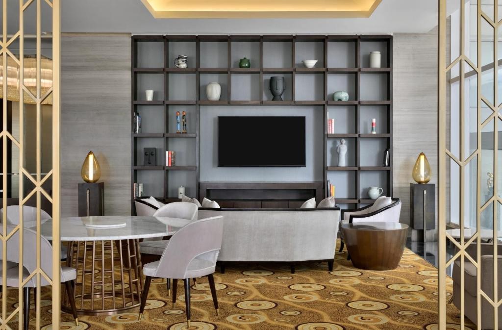 Lobby at Sheraton Colombo Hotel, COLOMBO