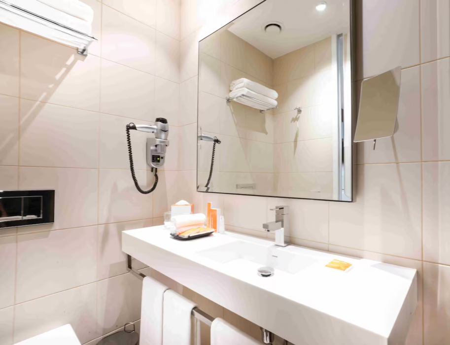 سنترو كورنيش الخبر من روتانا(Centro Corniche Al Khobar By Rotana) 14/85