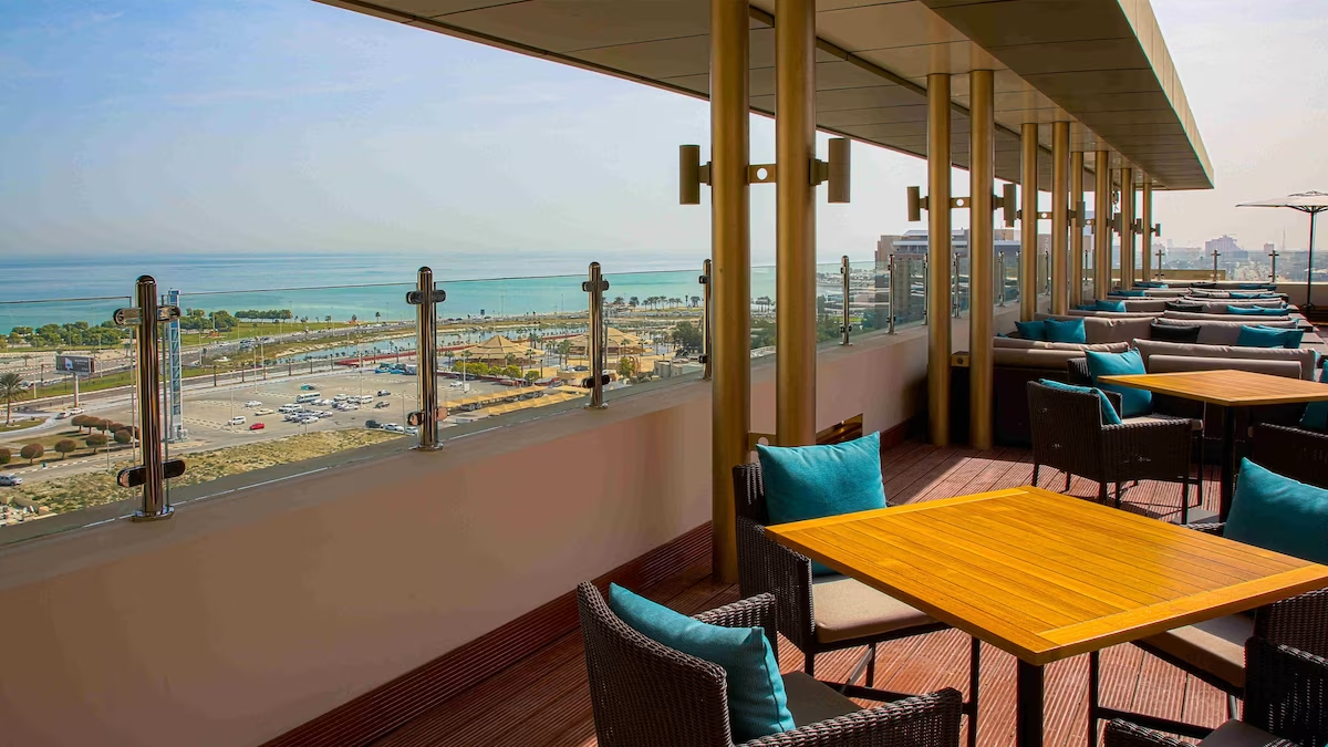 سنترو كورنيش الخبر من روتانا(Centro Corniche Al Khobar By Rotana) 40/85