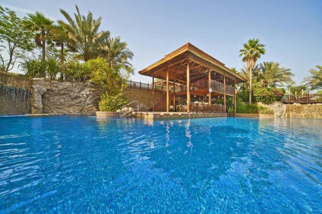 Gulf Executive Residence (within Gulf Hotel premises) 18/38