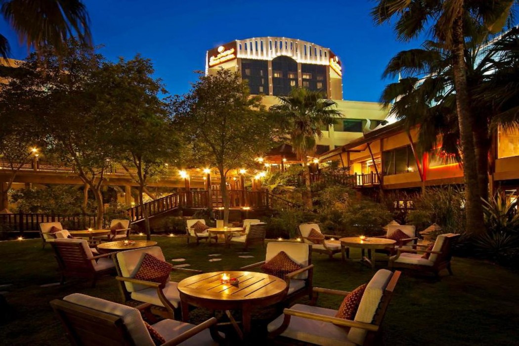 Gulf Executive Residence (within Gulf Hotel premises) 22/38