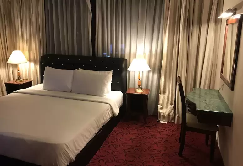KL Service Suite at Times Square 13/59