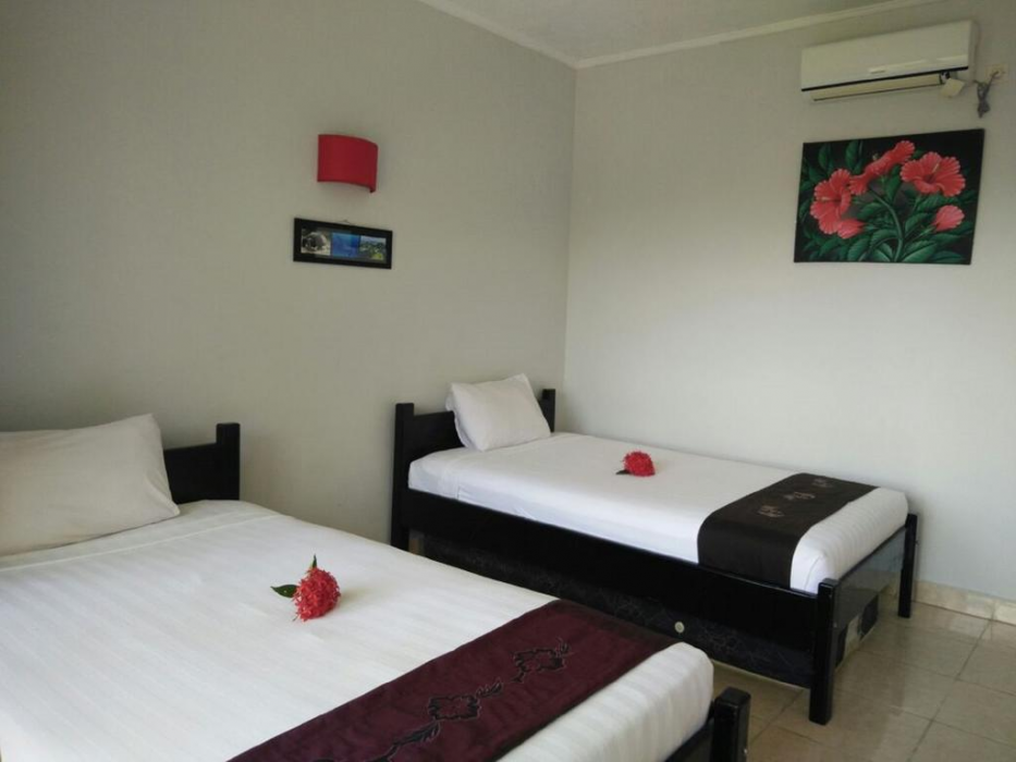 CF Komodo Hotel 11/36