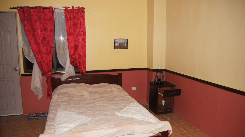 MB s Garden Inn 10/54
