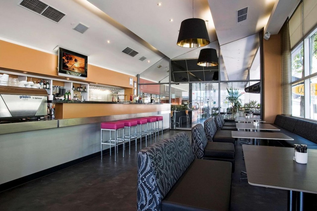 CLARION SUITES GATEWAY 32/44