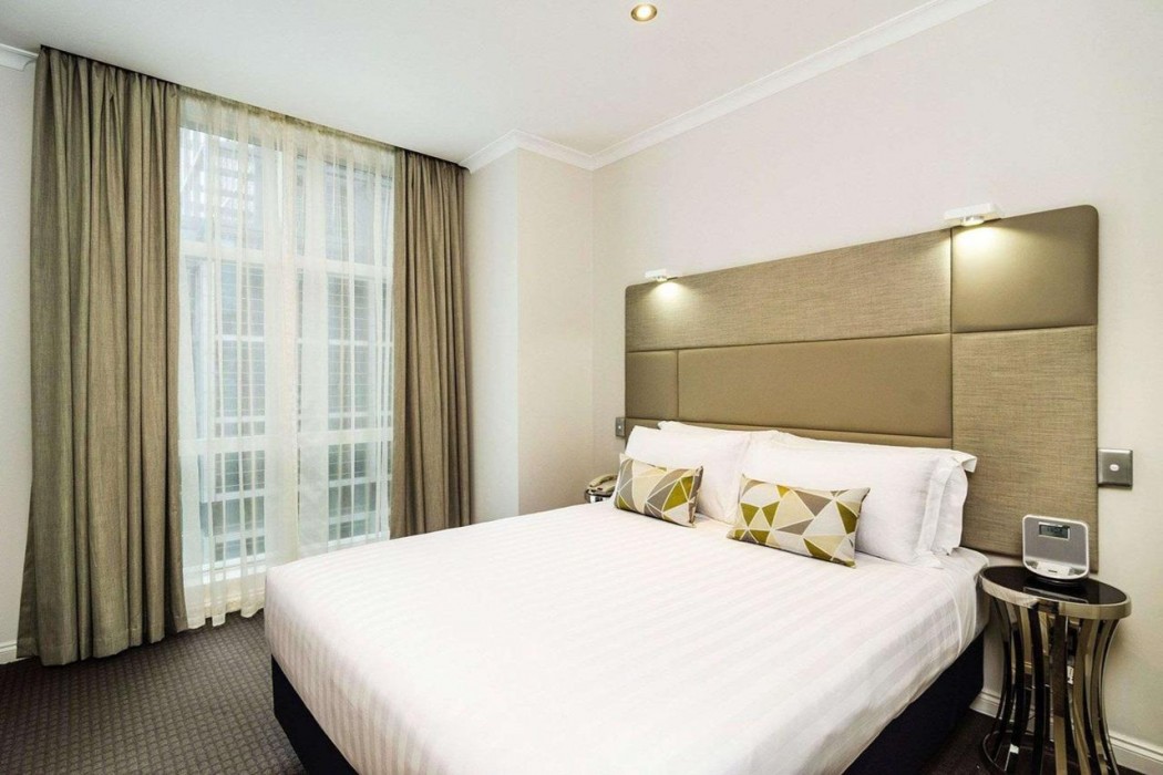 CLARION SUITES GATEWAY 12/44