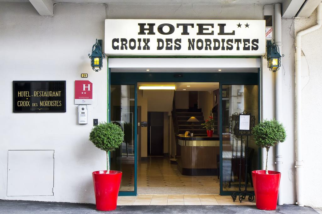 HOTEL CROIX DES NORDISTES 写真1