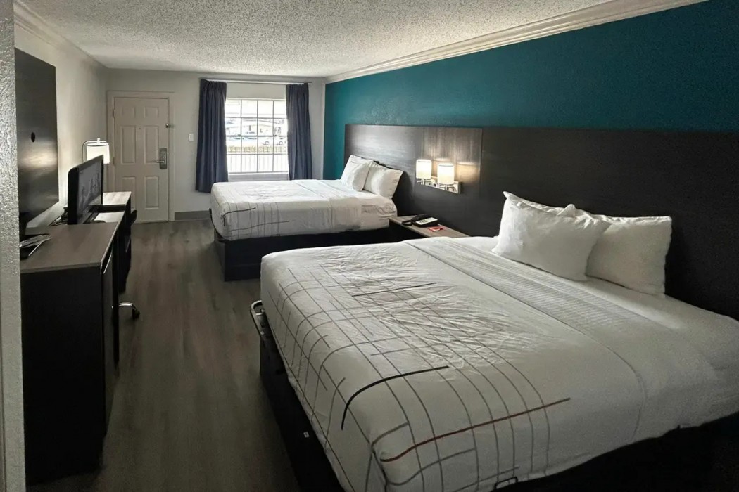 Quality Inn & Suites Metairie, LA 12/19