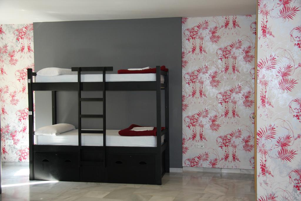Oasis Hostel Malaga 8/39