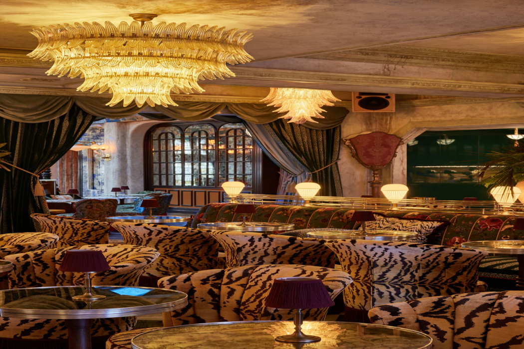 The Lafayette Hotel And Club 11/30
