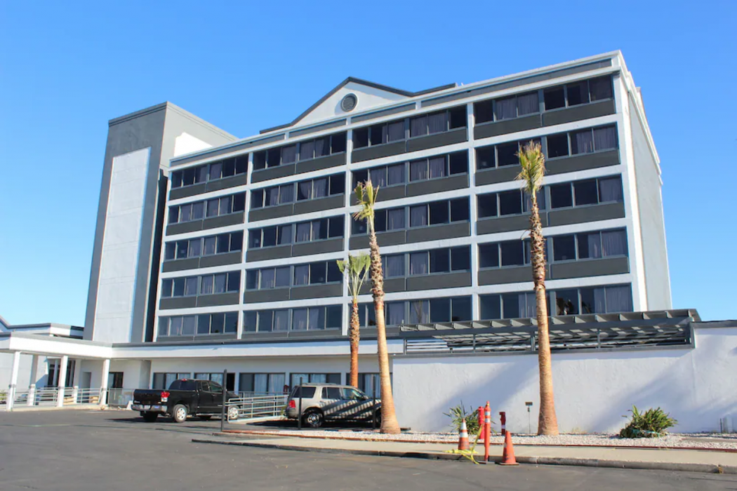 Radisson Hotel Oakland Airport image