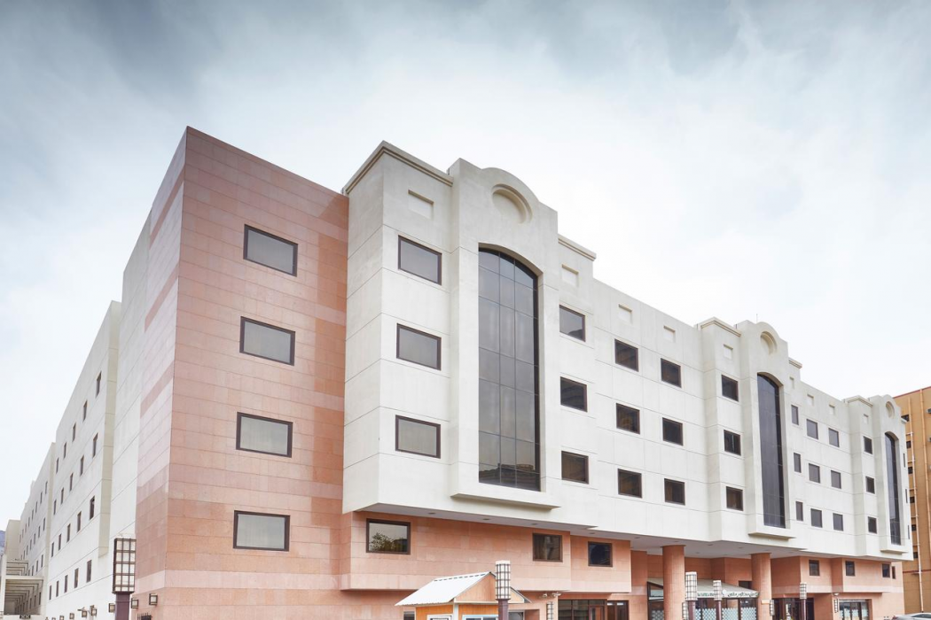 مكارم منى(Makarem Mina)