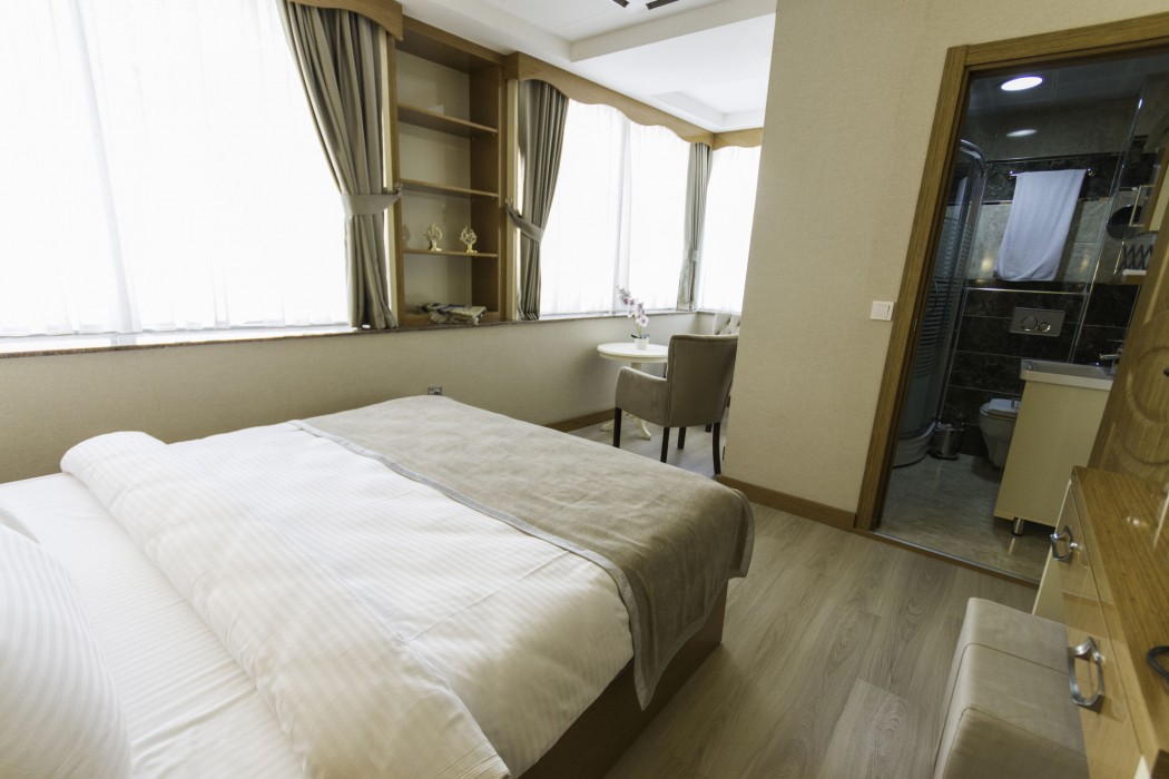 DE MAISON AIRPORT HOTEL 39/63