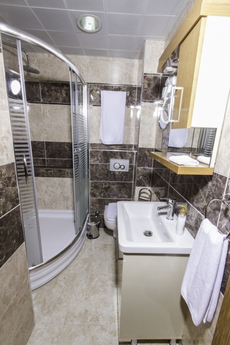 DE MAISON AIRPORT HOTEL 32/63