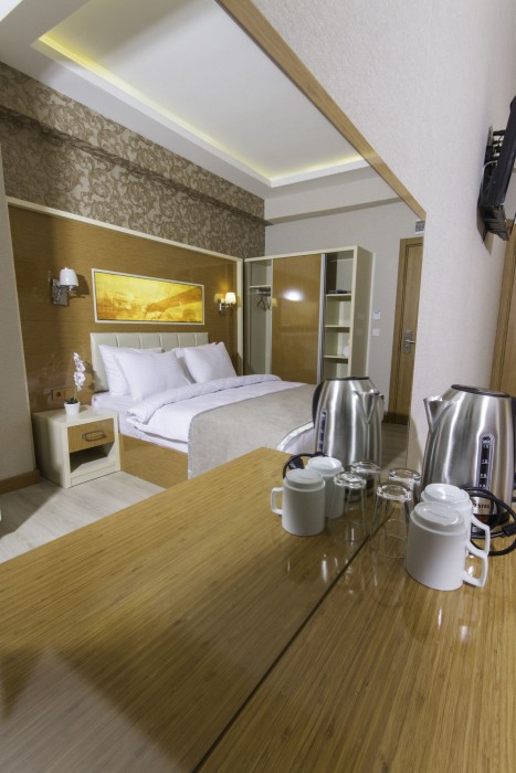 DE MAISON AIRPORT HOTEL 37/63