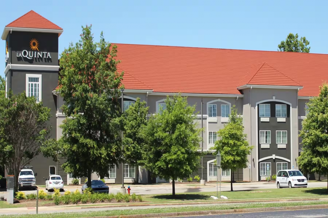 La Quinta Inn & Suites by Wyndham Huntsville Airport Madison 1/47