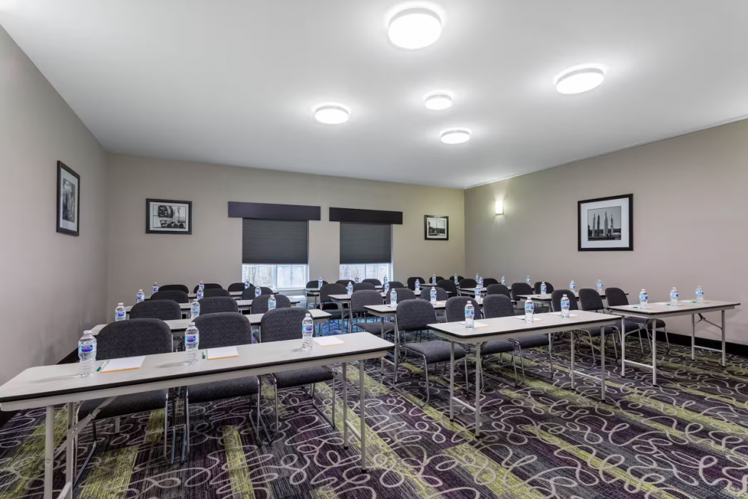 La Quinta Inn & Suites by Wyndham Huntsville Airport Madison 23/47