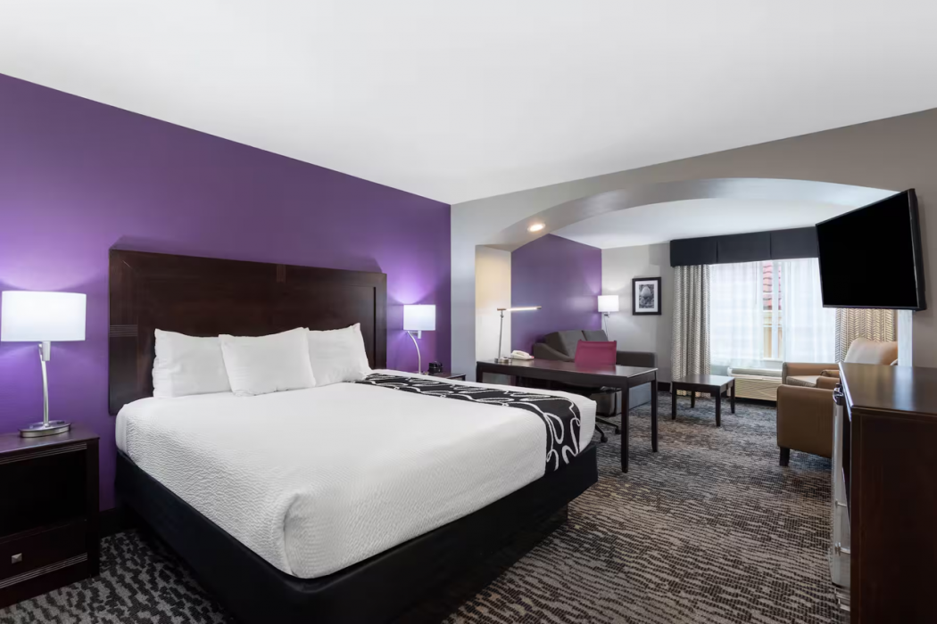 La Quinta Inn & Suites by Wyndham Huntsville Airport Madison 17/47