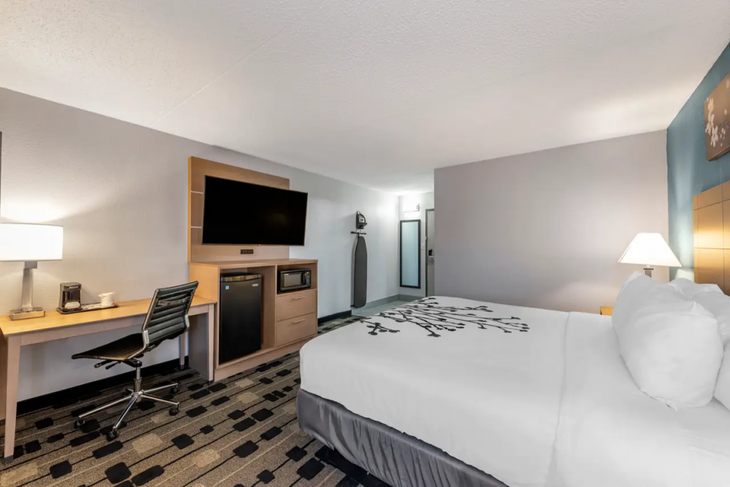 Sleep Inn Terre Haute University Area 5/28