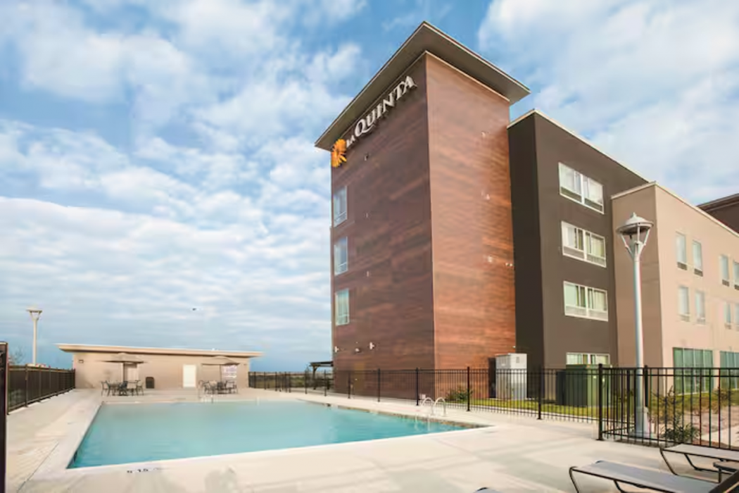 La Quinta Inn & Suites By Wyndham San Marcos Outlet Mall 1/31