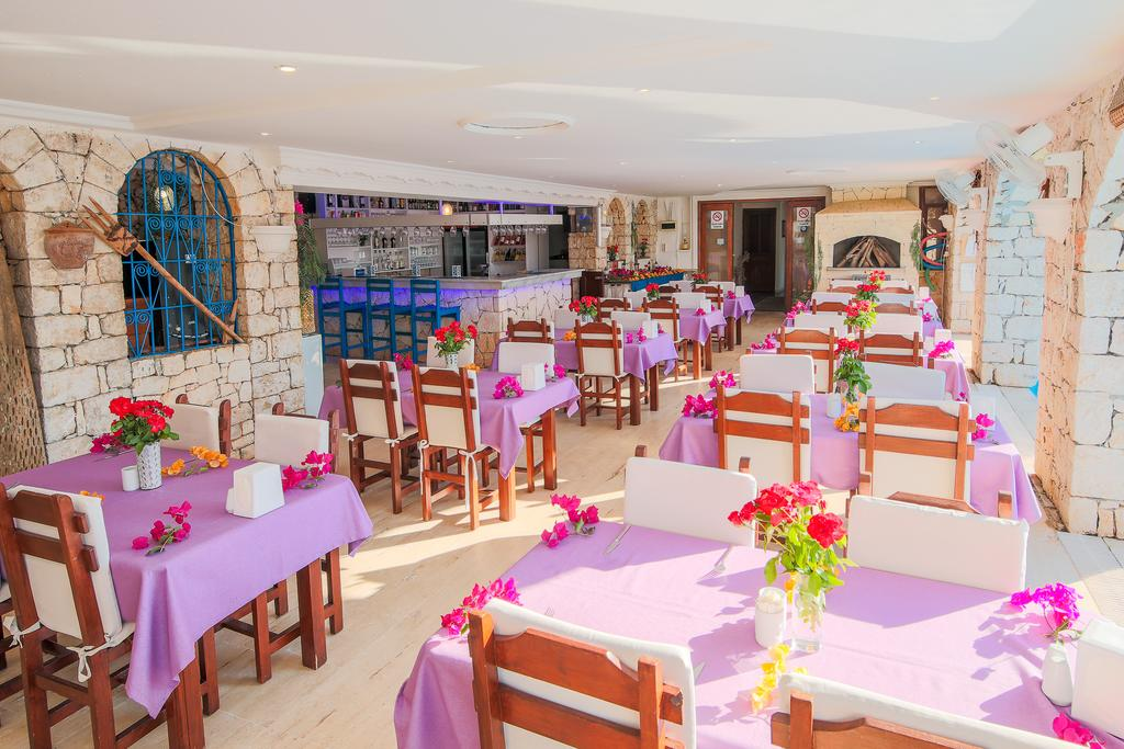 Amphora Hotel 18/56