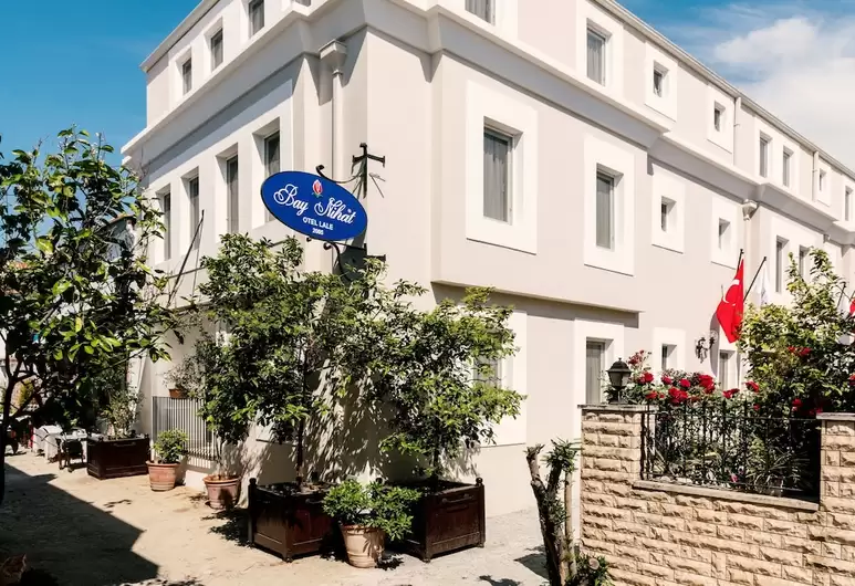 Bay Nihat Lale Hotel 3/41