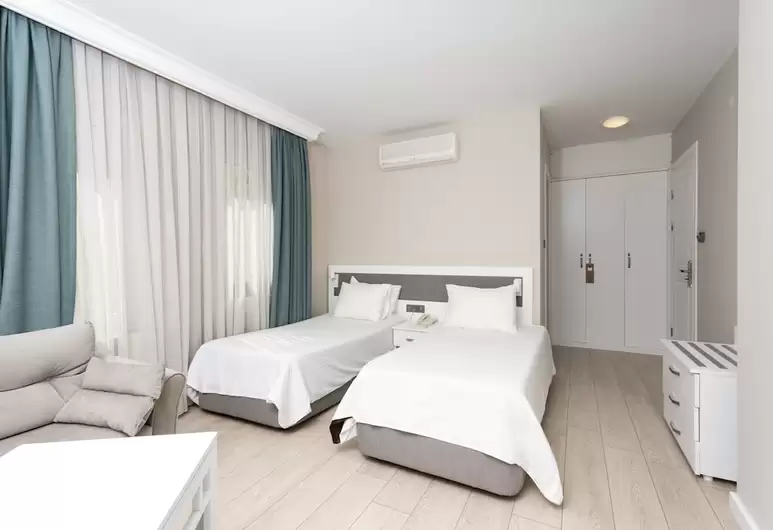 Bay Nihat Lale Hotel 13/41