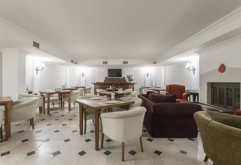 Bay Nihat Lale Hotel 26/41
