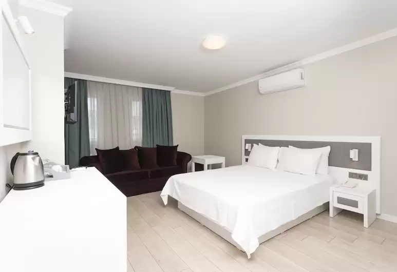 Bay Nihat Lale Hotel 14/41
