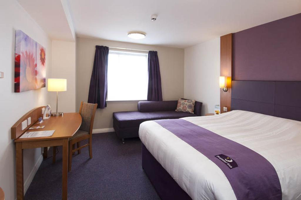 Premier Inn London St Pancras Hotel 8/55