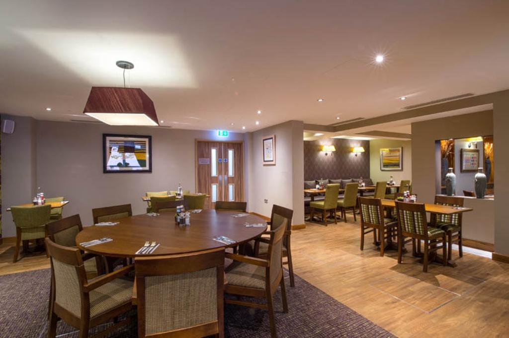 Premier Inn London St Pancras Hotel 18/55