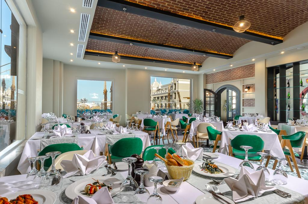 Hotel Titanic Royal 24/63