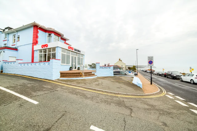 OYO Marina in SANDOWN
