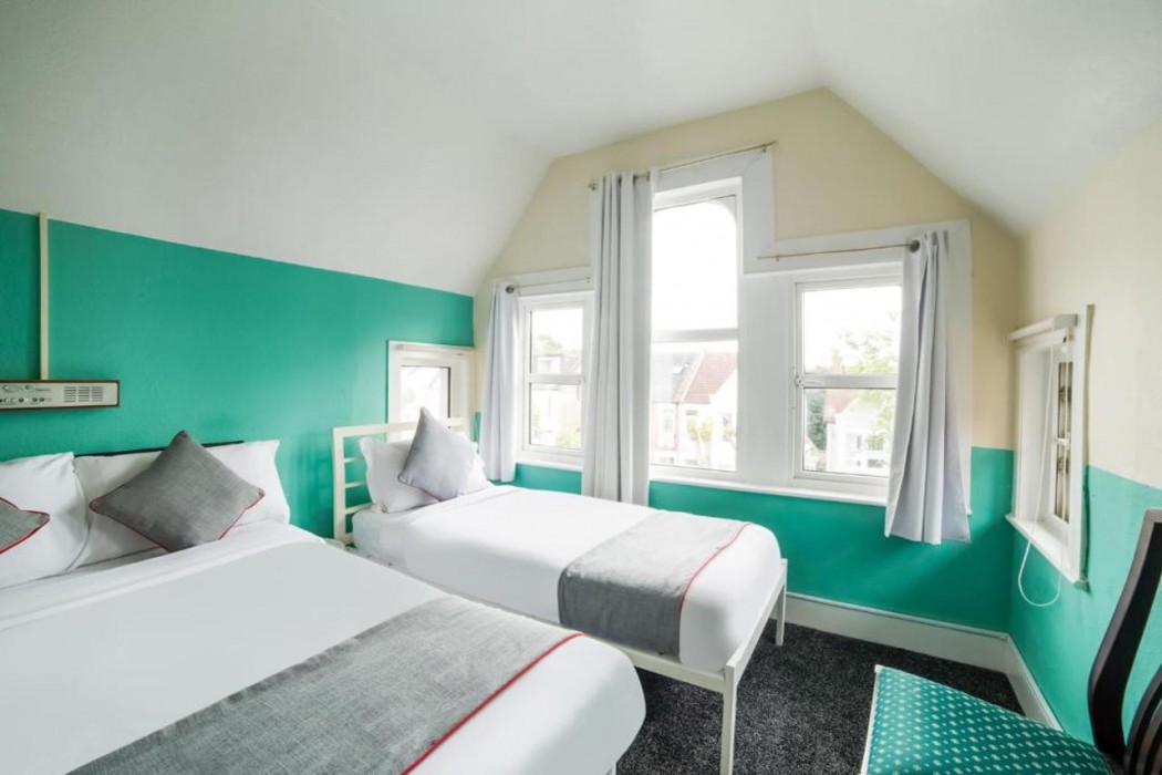Devine Beach Hotel, Westcliff Southend-On-Sea 14/50