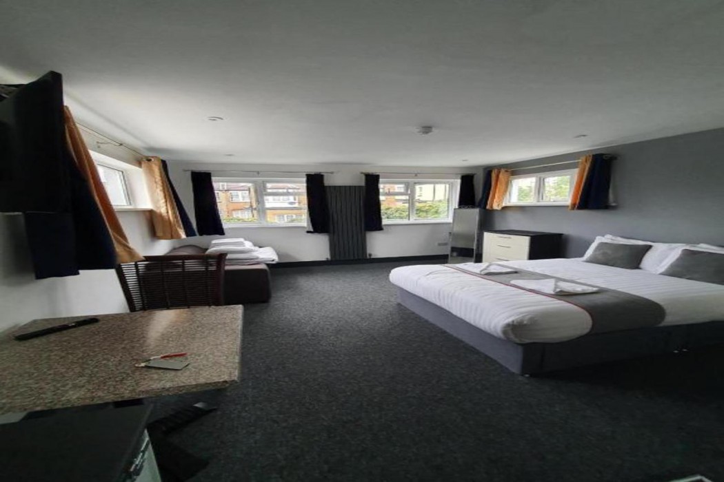 Devine Beach Hotel, Westcliff Southend-On-Sea 10/50