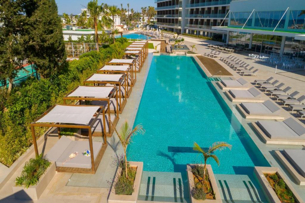 Chrysomare Beach Hotel & Resort 37/68