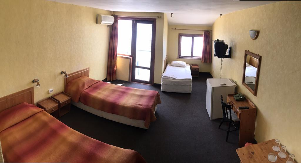 Palma Beach Hotel 13/56