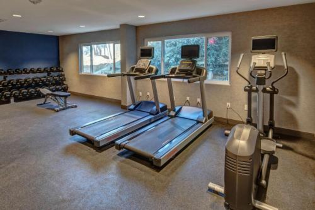 Hampton Inn Cardiff Beach Encinitas, CA 17/33