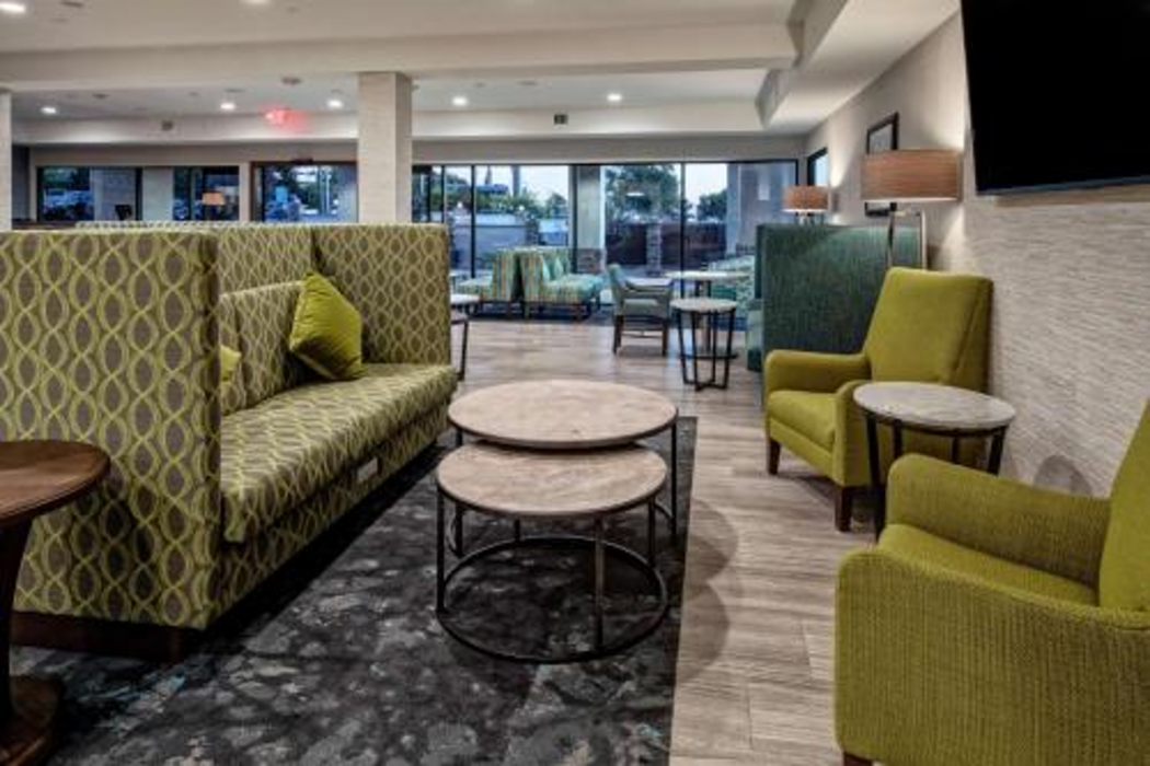 Hampton Inn Cardiff Beach Encinitas, CA 7/33