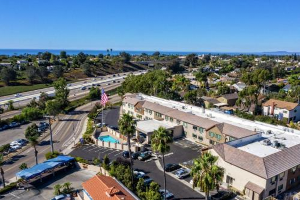 Hampton Inn Cardiff Beach Encinitas, CA 2/33