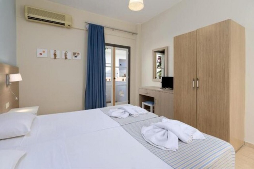 Alianthos Beach Hotel 9/61