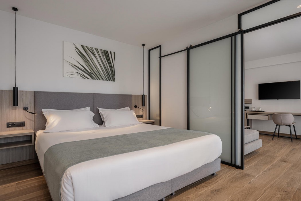 Myrion Beach Resort and Spa 33/97