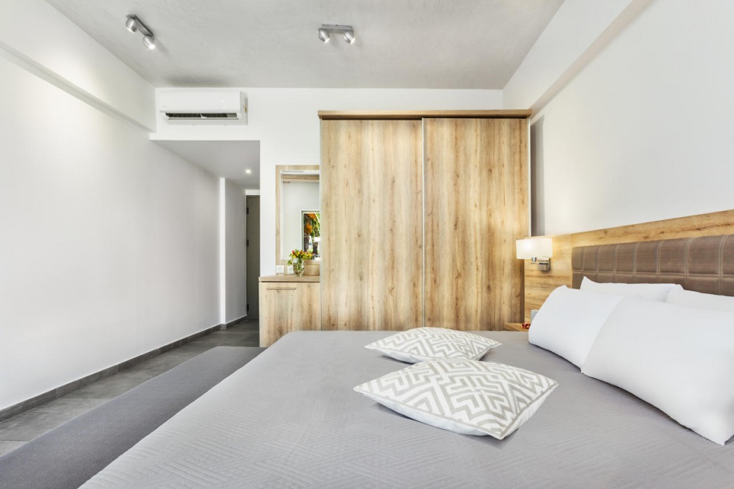 Iris Hotel 31/107